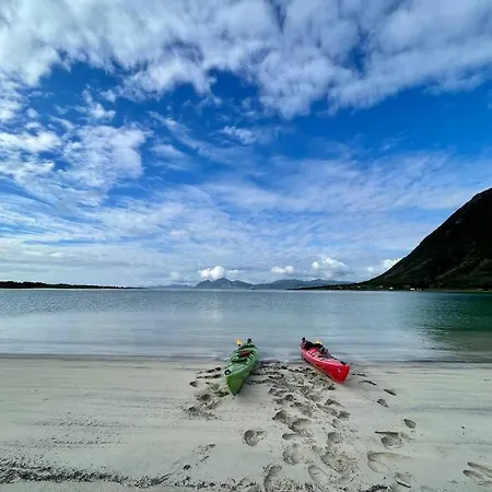 Holiday home Koselig Hus Med Strandlinje Stronstad i Vesteralen